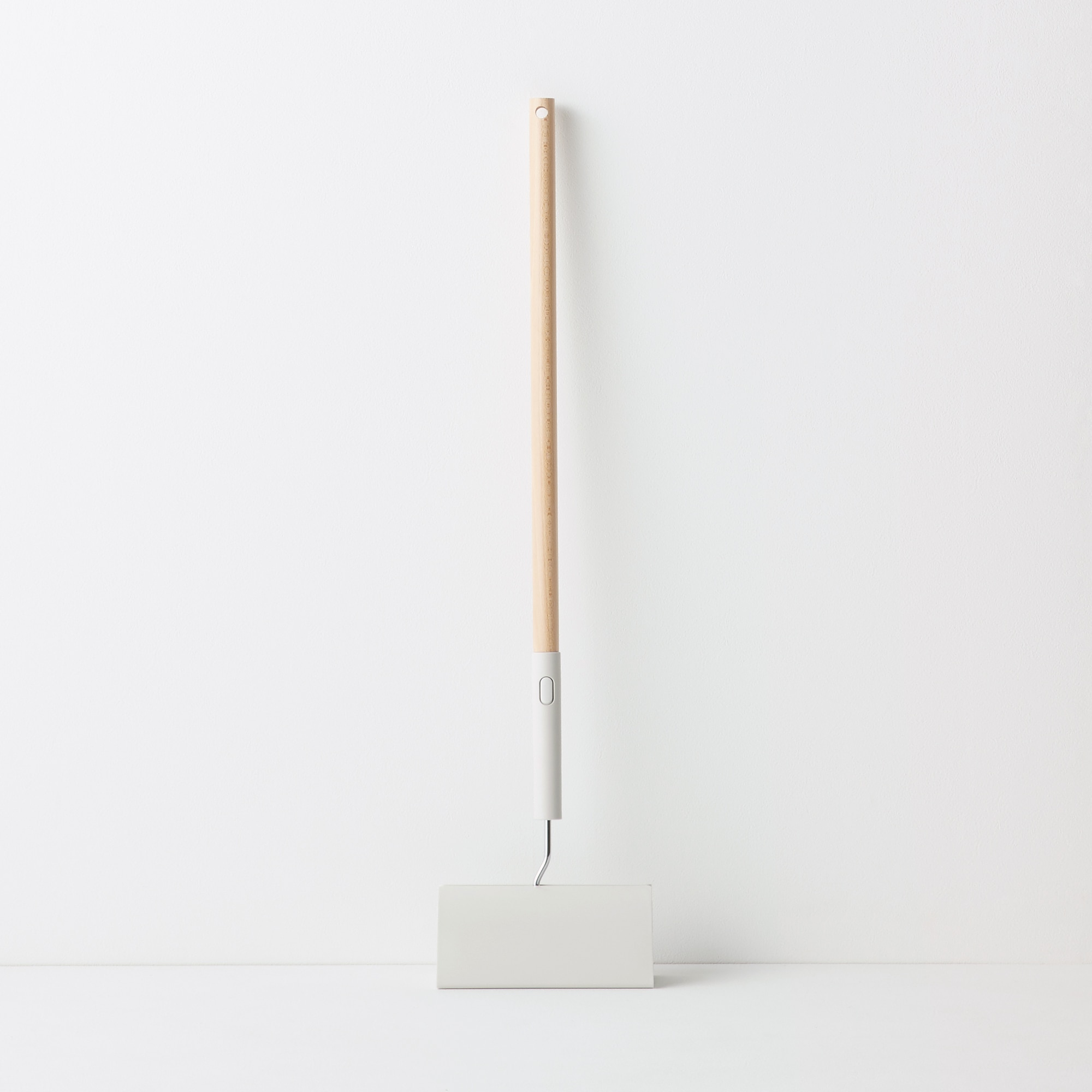 ヘッドが付け替えられる　カーペットクリーナー