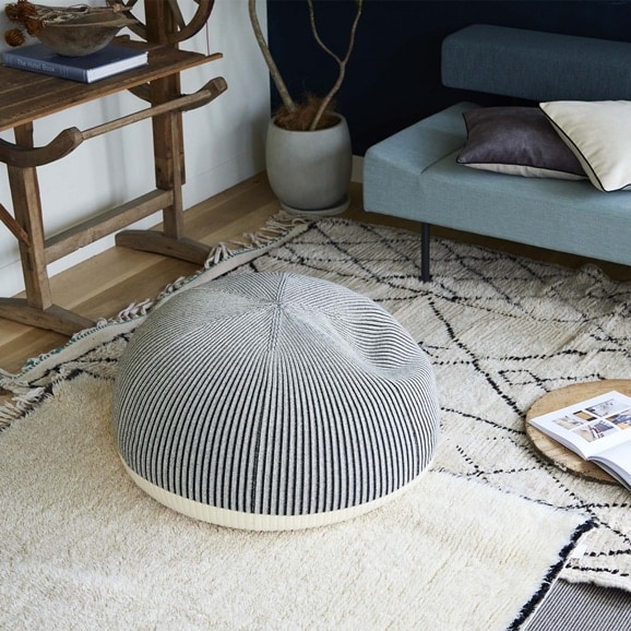 ［ＩＤＥＥ］ＰＵＵＦ　ＣＯＶＥＲ　Ｗｈｉｔｅ　×　Ｂｌａｃｋ　Ｍｉｘ