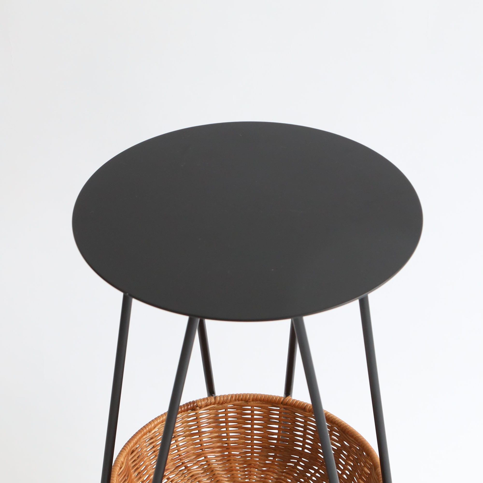 ［ＩＤＥＥ］ＷＡＬＬＡＢＹ　ＳＩＤＥ　ＴＡＢＬＥ　Ｂｌａｃｋ