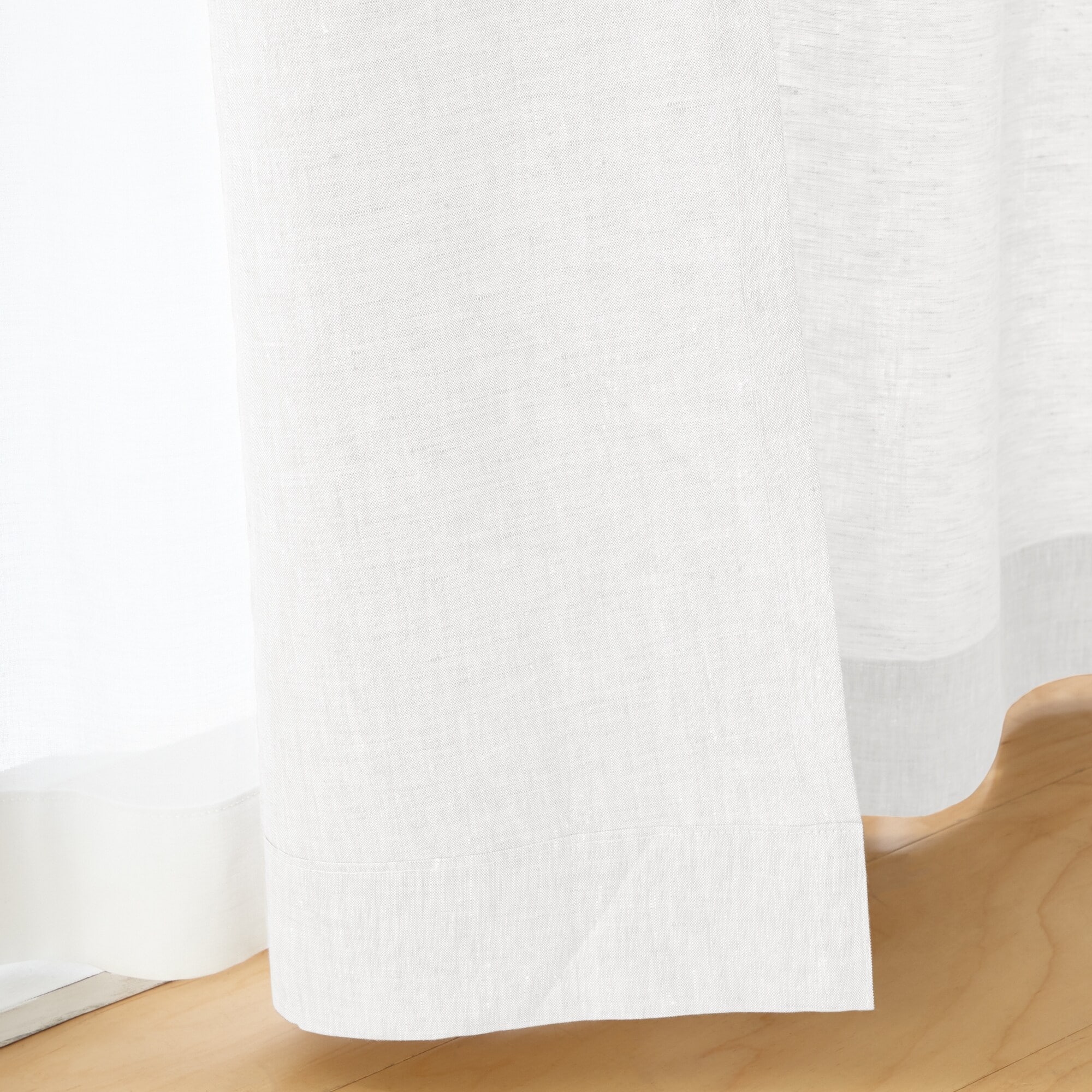 麻平織プリーツカーテン／オフ白