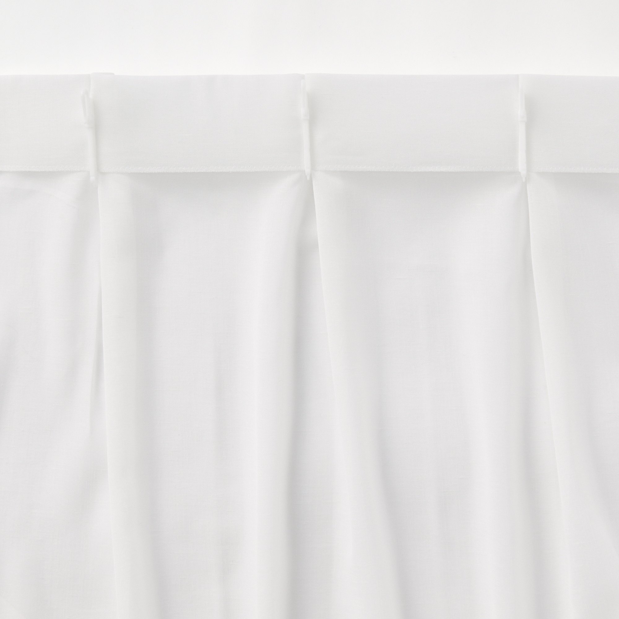ポリエステルスラブボイルプリーツカーテン／オフ白