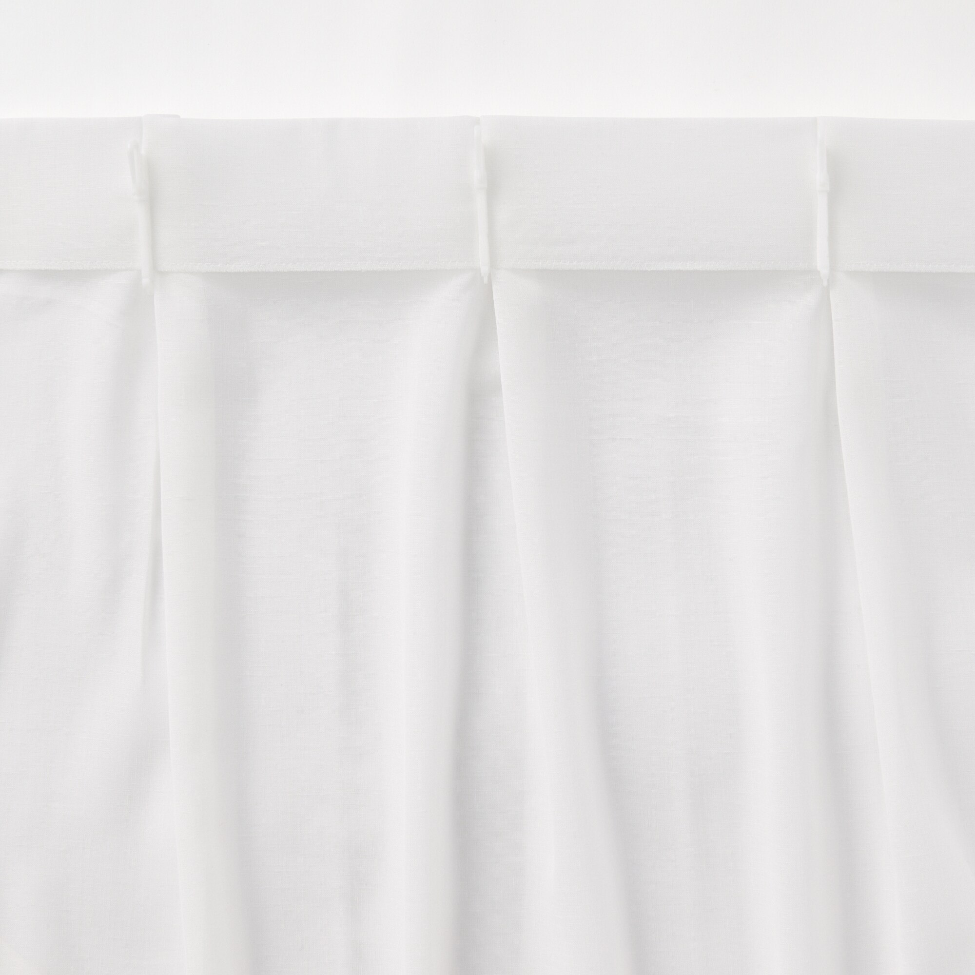 ポリエステルスラブボイルプリーツカーテン／オフ白