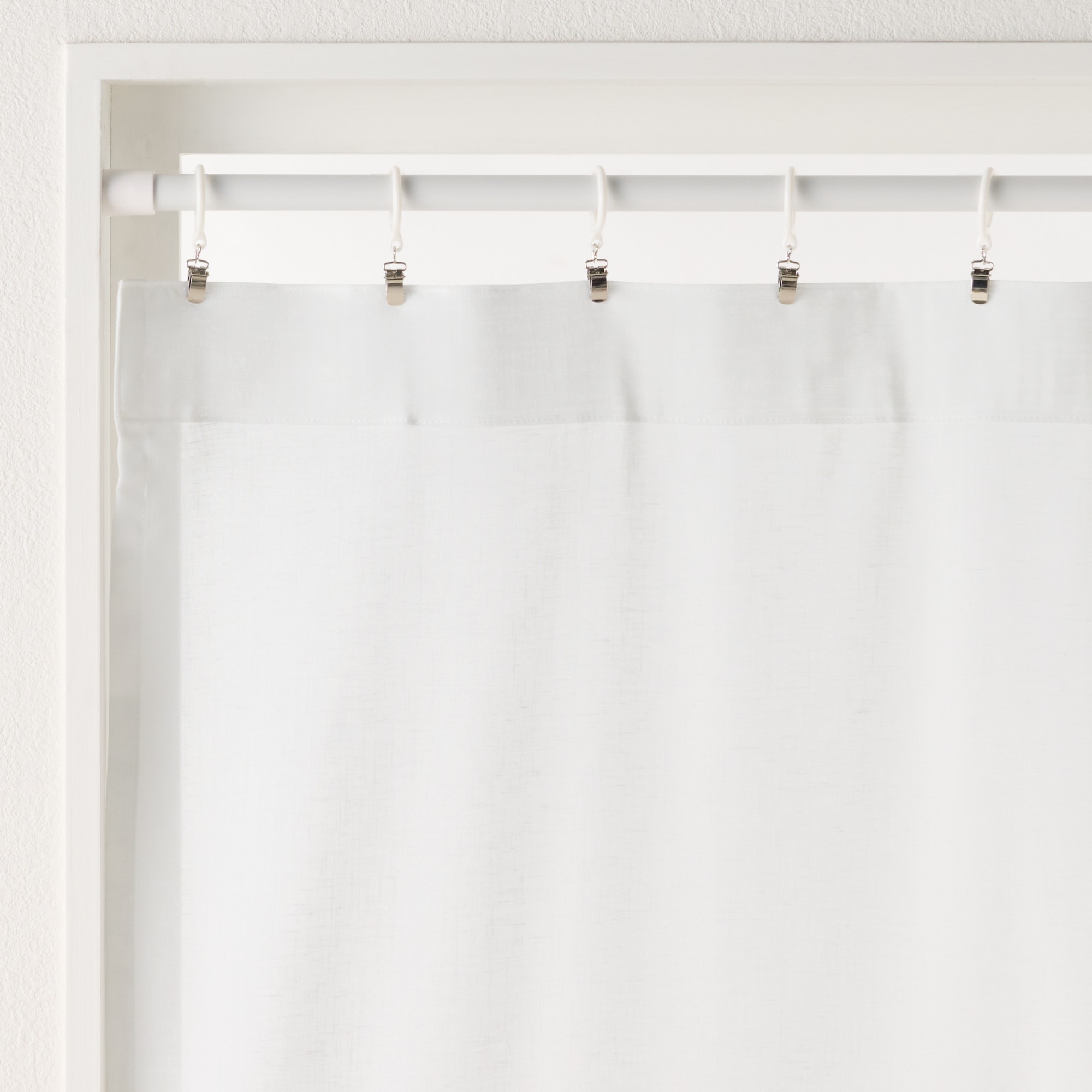 ポリエステルスラブボイルノンプリーツカーテン／オフ白