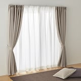 花粉をキャッチし熱を通しにくいレースプリーツカーテン／オフ白