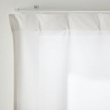 花粉をキャッチし熱を通しにくいレースノンプリーツカーテン／オフ白