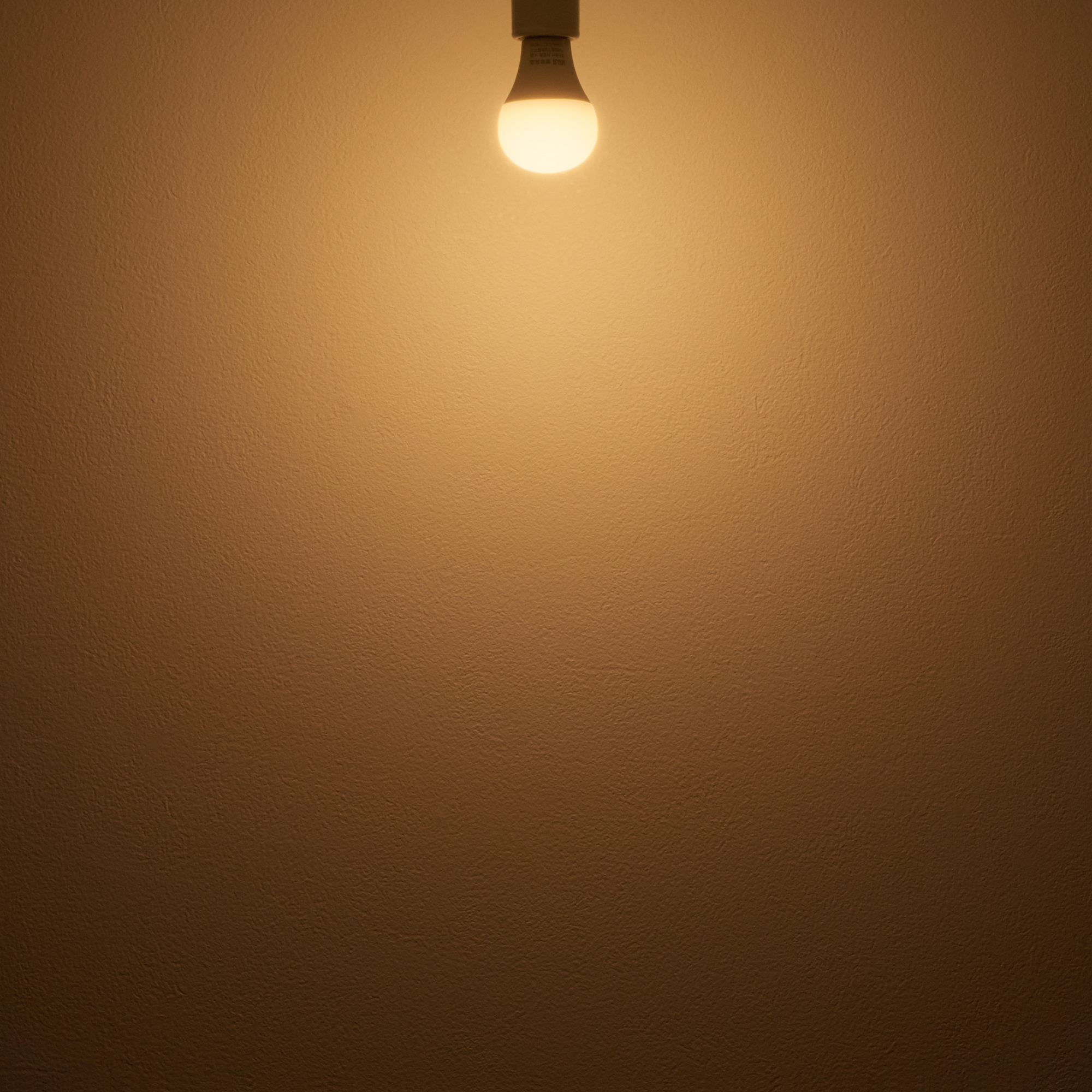 ＬＥＤ電球　４０形相当　電球色（口金：Ｅ１７）