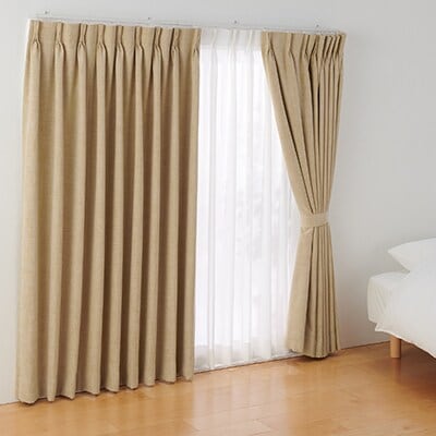 【遮光１級】ポリエステルマット織プリーツカーテン２倍ヒダ／遮光裏地付／マスタード