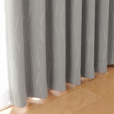 ポリエステルジャガード織波プリーツカーテン／遮光裏地付／グレー