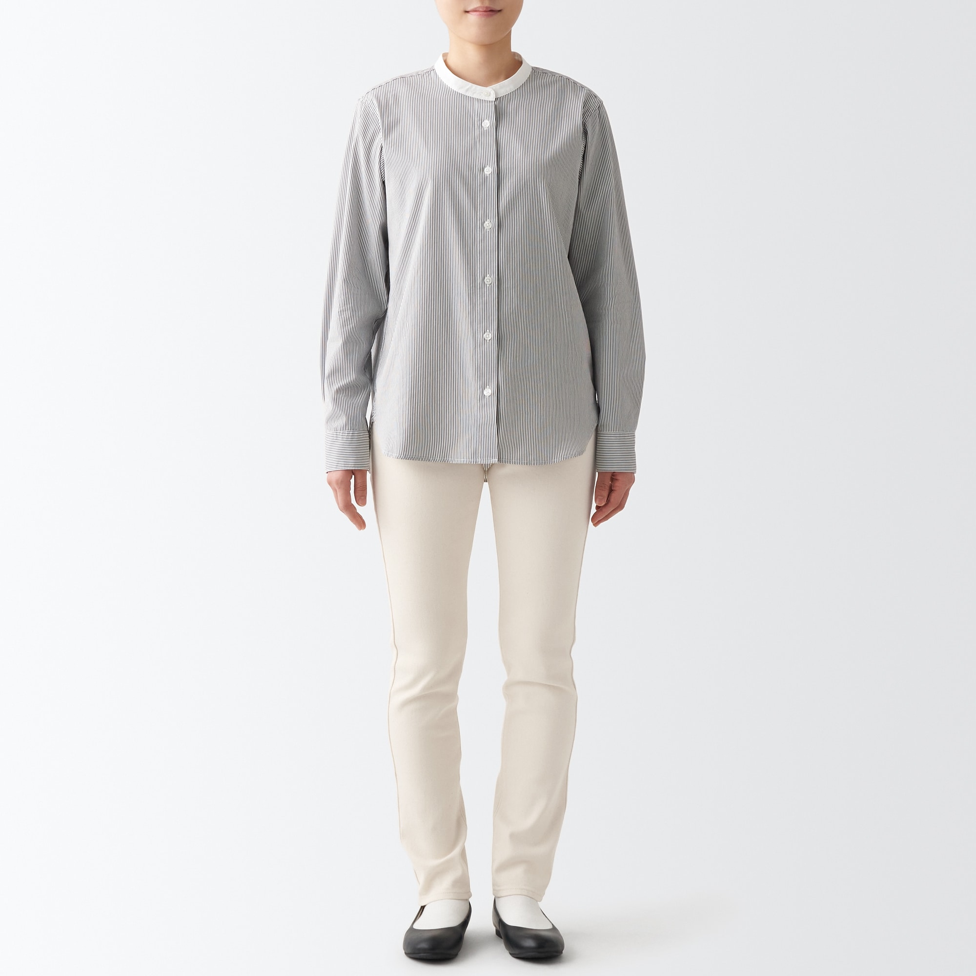 ストレッチデニムスリムパンツ　股下７５　生成