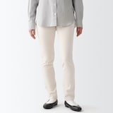 ストレッチデニムスリムパンツ　股下７５　生成