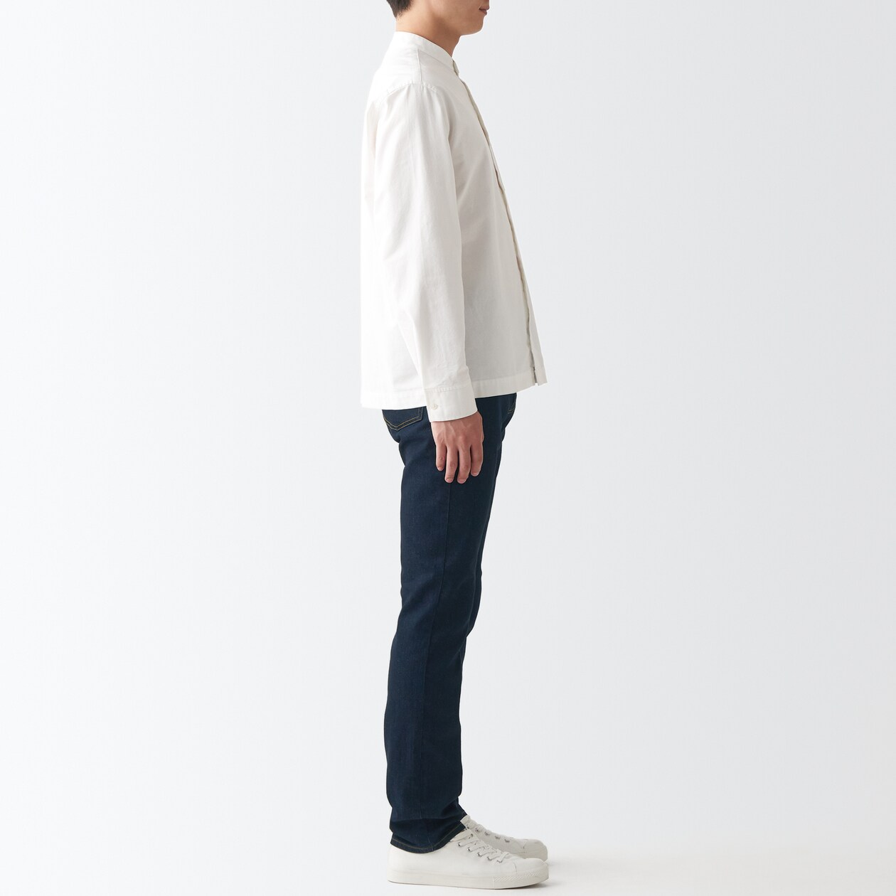 ストレッチデニムスリムパンツ　股下８２ｃｍ　ダークネイビー