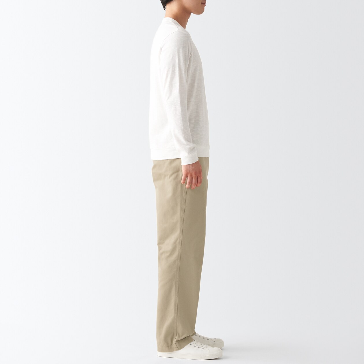 チノレギュラーパンツ　股下８２ｃｍ