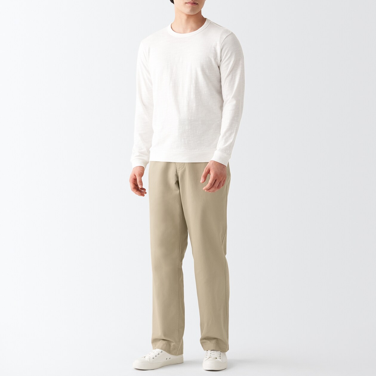 チノレギュラーパンツ　股下８２ｃｍ