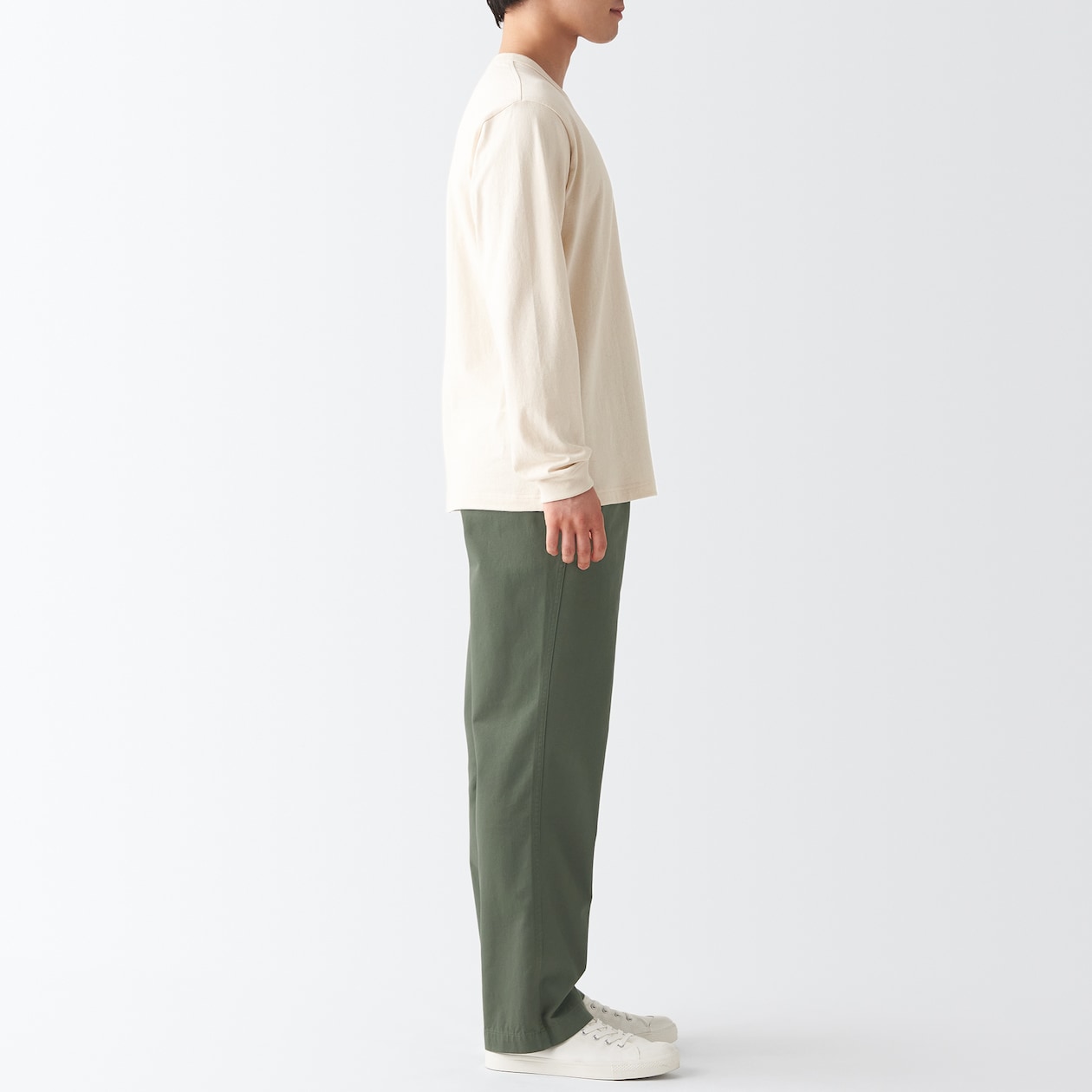チノレギュラーパンツ　股下８２ｃｍ