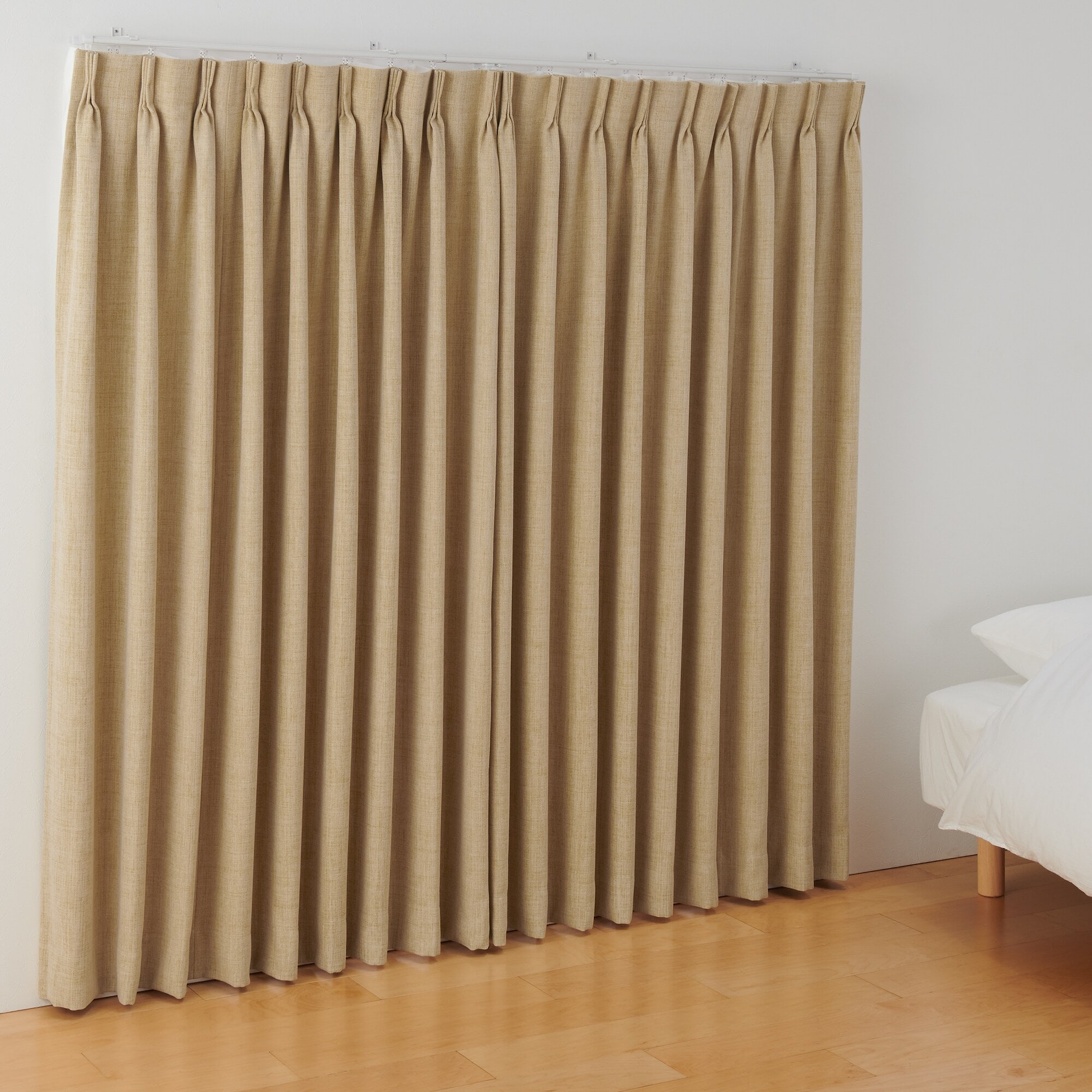 ポリエステルマット織プリーツカーテン2倍ヒダ／遮光裏地付