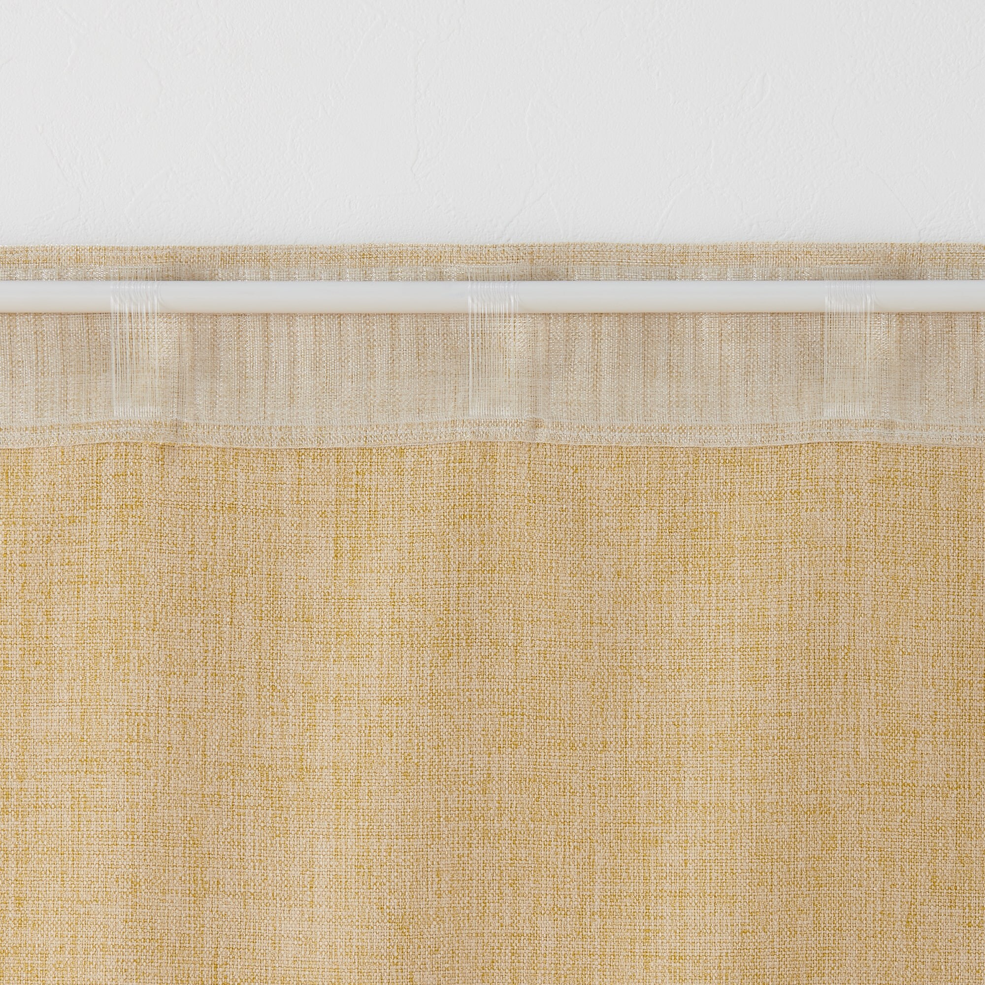 ポリエステルマット織ノンプリーツカーテン／マスタード