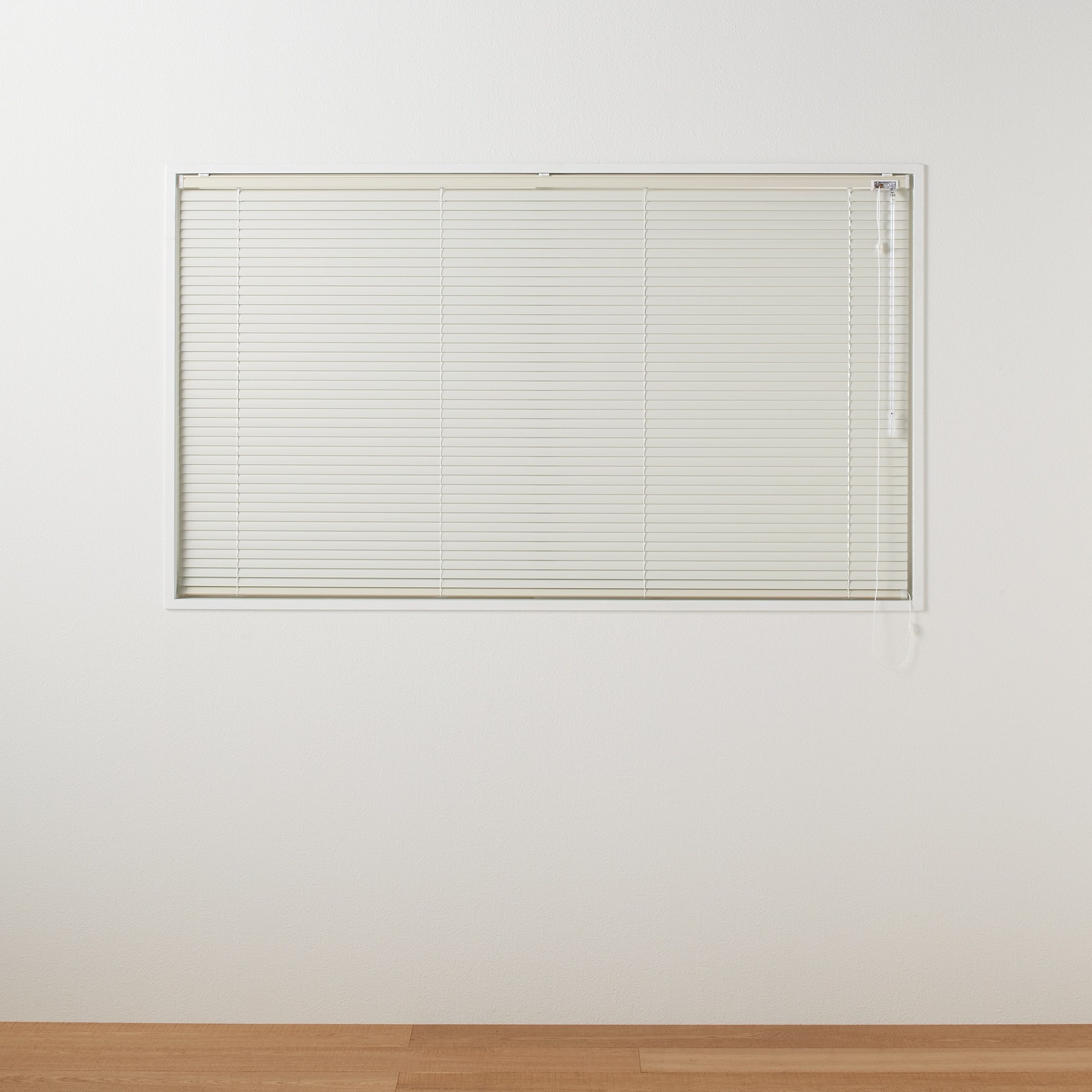 アルミブラインド／アイボリー