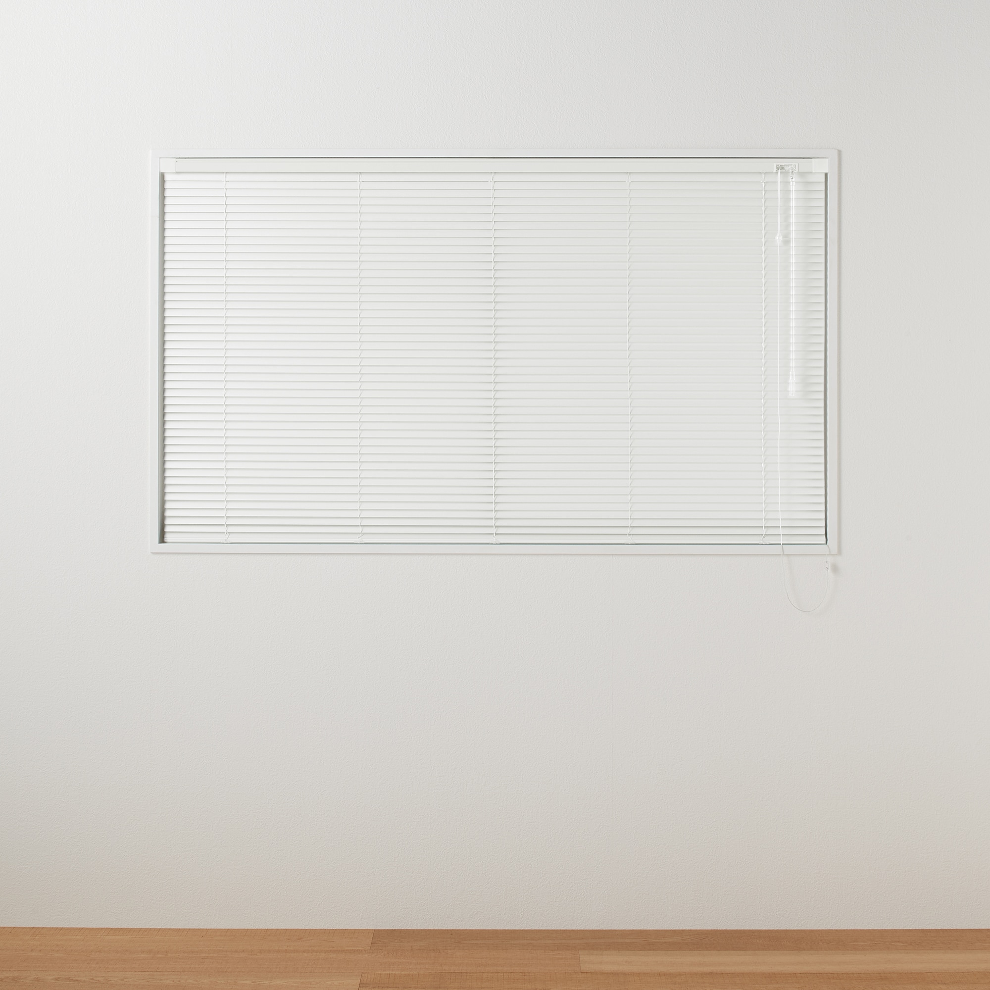 アルミブラインド・テンションタイプ／白