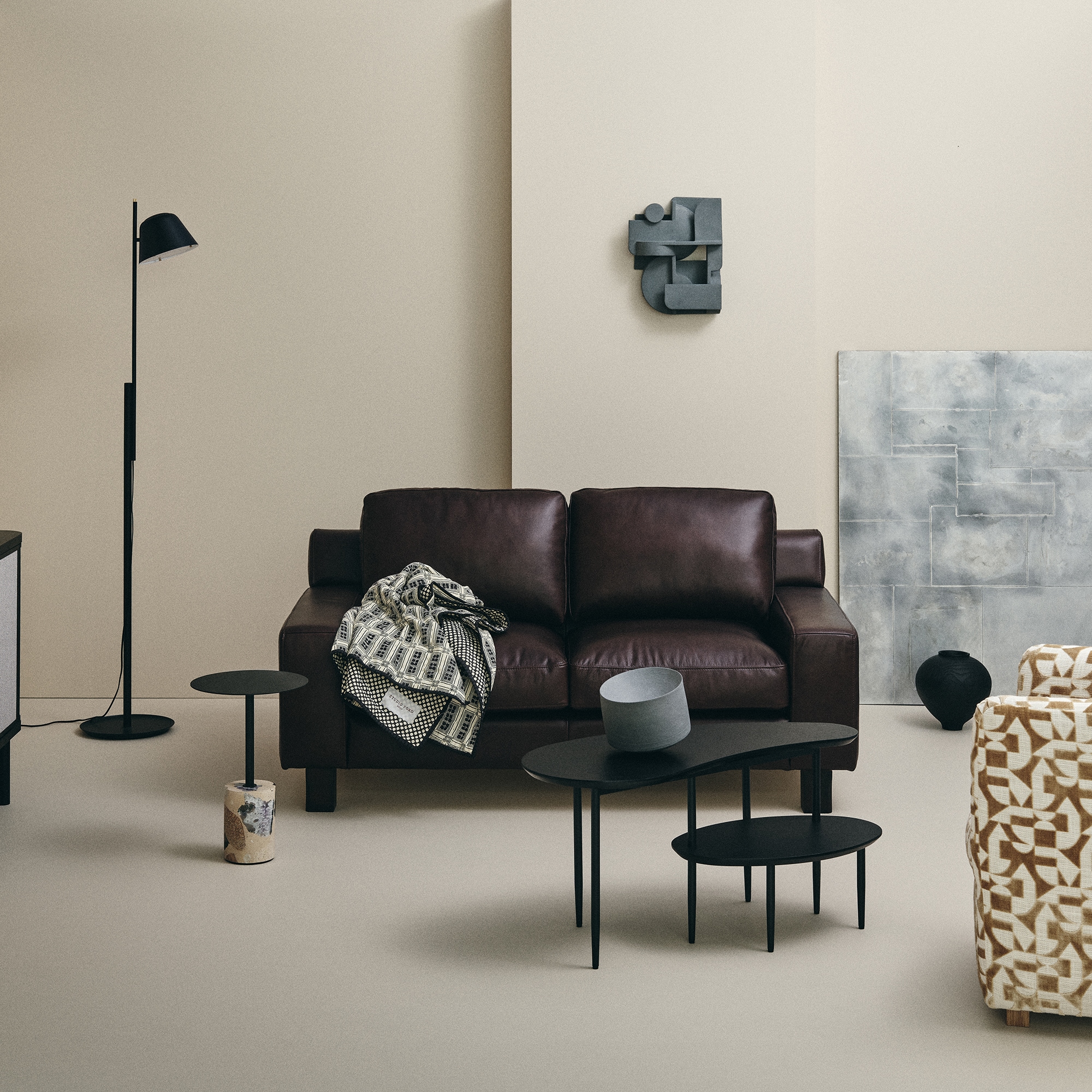 ［ＩＤＥＥ］ＳＥＲＩＥＵＸ　ＳＯＦＡ　１６００　ＳＭＯＯＴＨ　ＬＣ