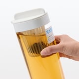 横置きできる　ストレーナー付き冷水筒