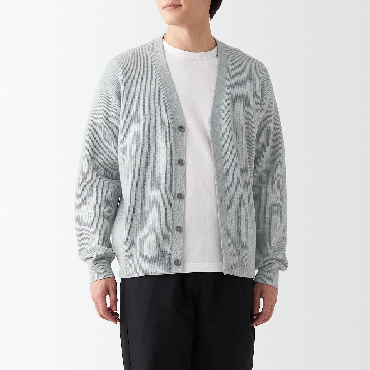 Cardigan Knitted with Yarn That Keeps Its Shape: Grey Cardigan Knitted with Yarn That Keeps Its Shape: Grey