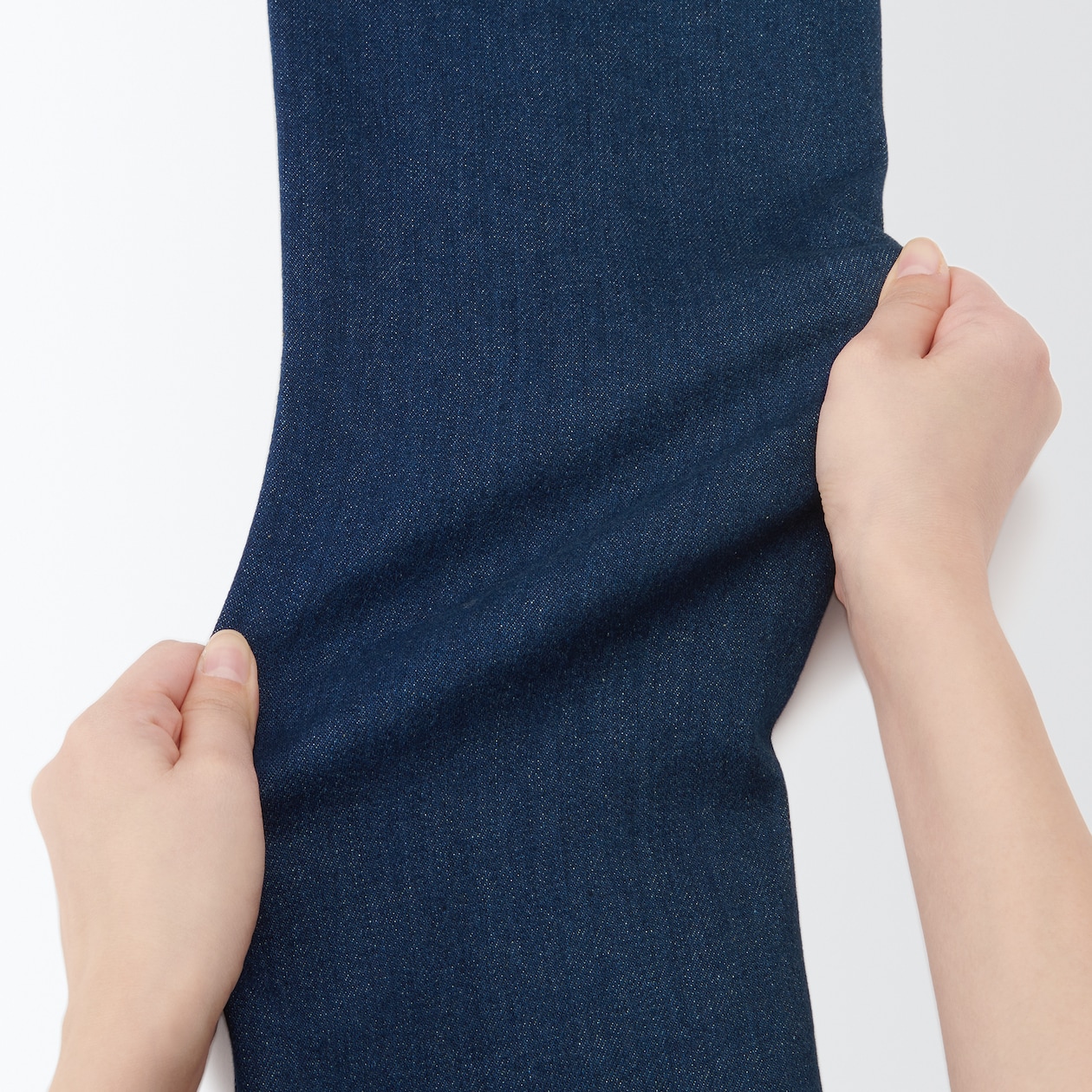 ストレッチデニムスリムパンツ　股下７５　ブルー