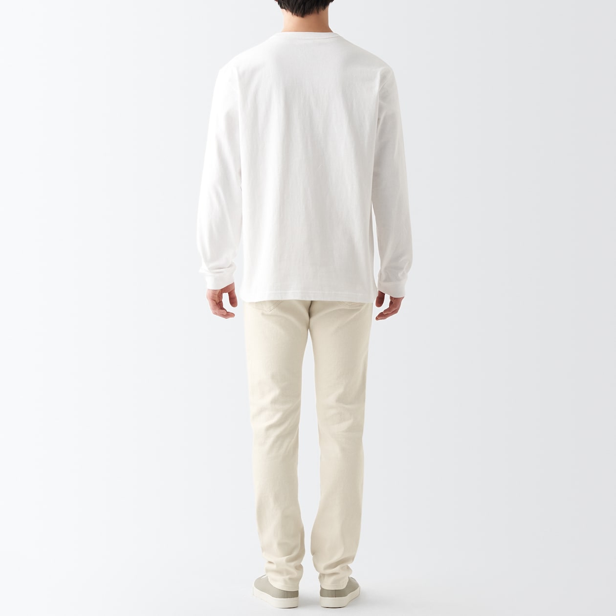 ストレッチデニムスリムパンツ　股下８２ｃｍ　生成