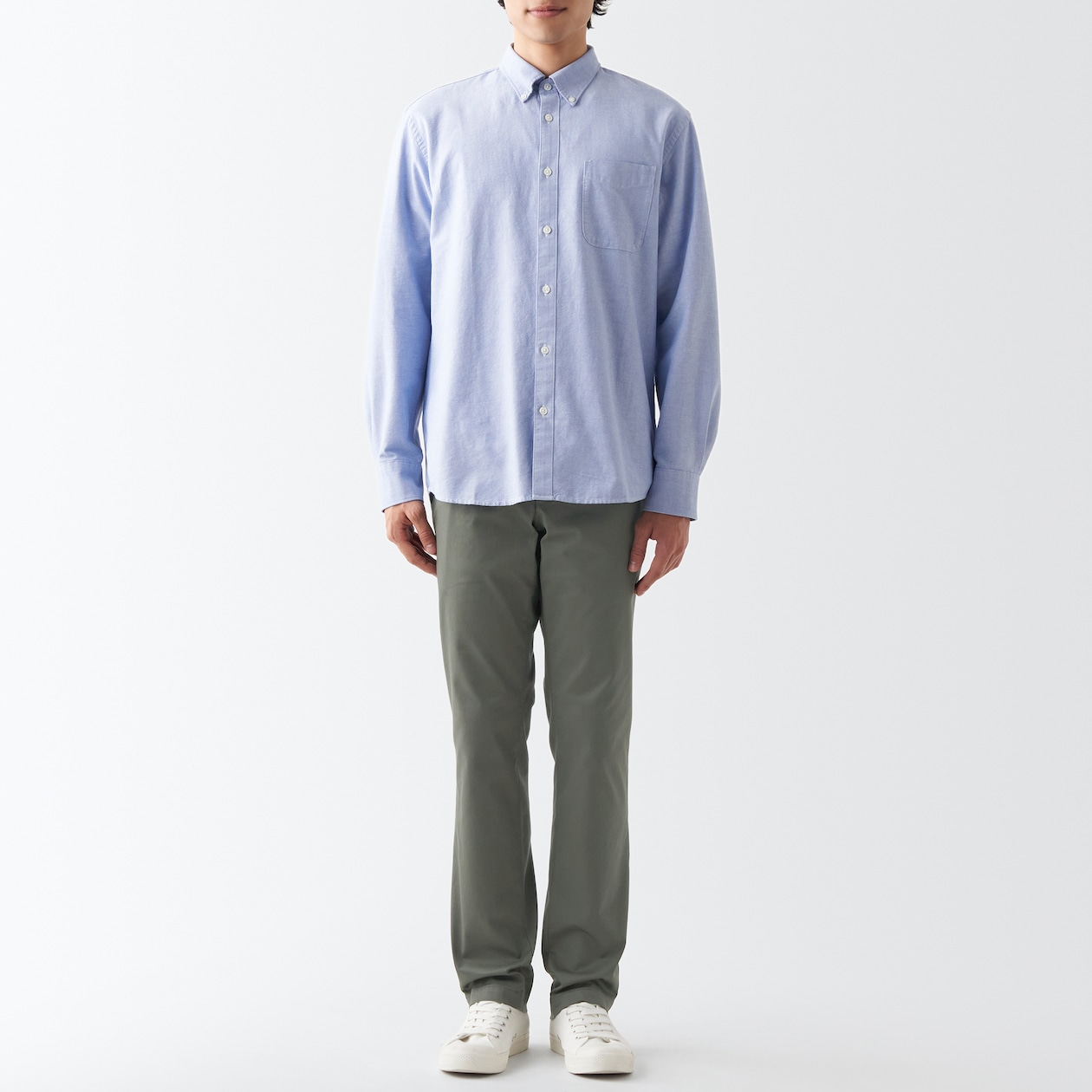 ストレッチチノスリムパンツ　股下８２ｃｍ