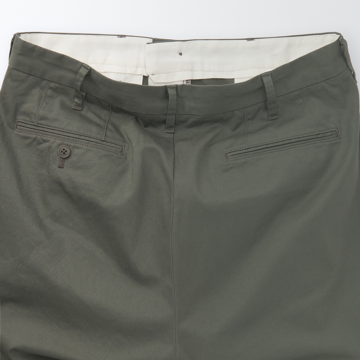 ストレッチチノスリムパンツ　股下８２ｃｍ