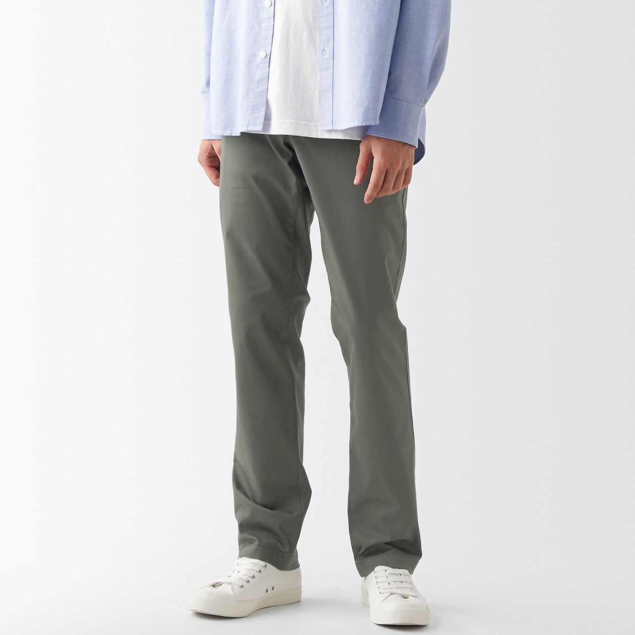 ストレッチチノスリムパンツ　股下８２ｃｍ