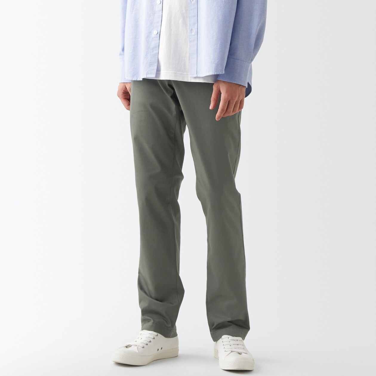ストレッチチノスリムパンツ　股下８２ｃｍ