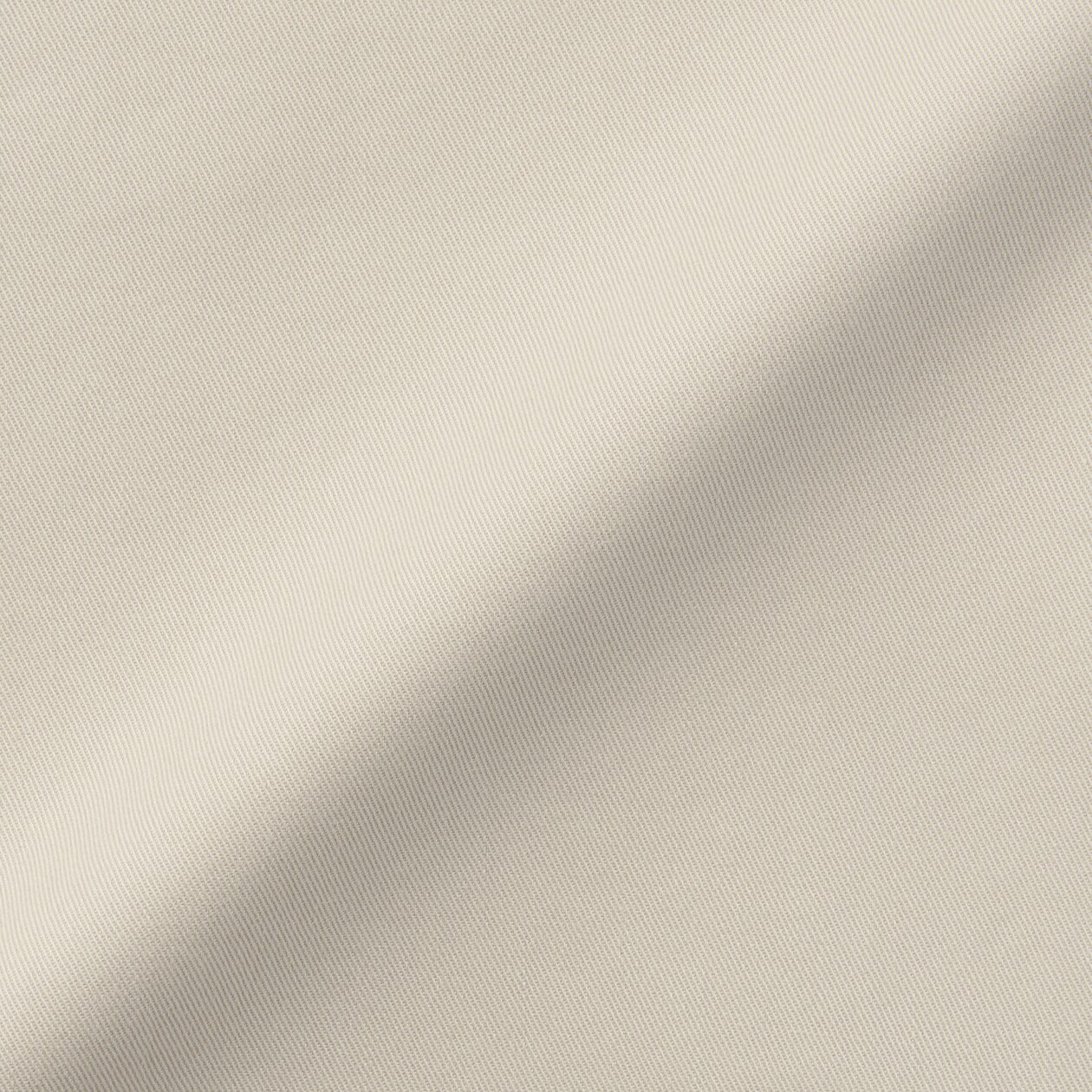 ストレッチチノスリムパンツ　股下８２ｃｍ