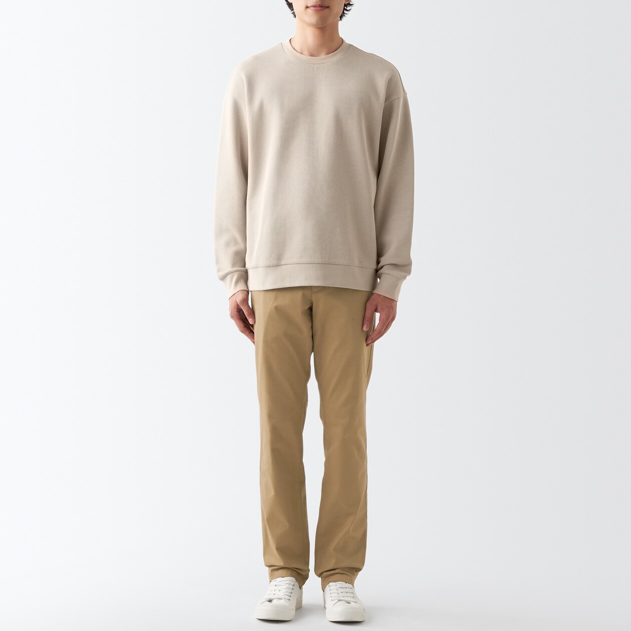 ストレッチチノスリムパンツ　股下８２ｃｍ