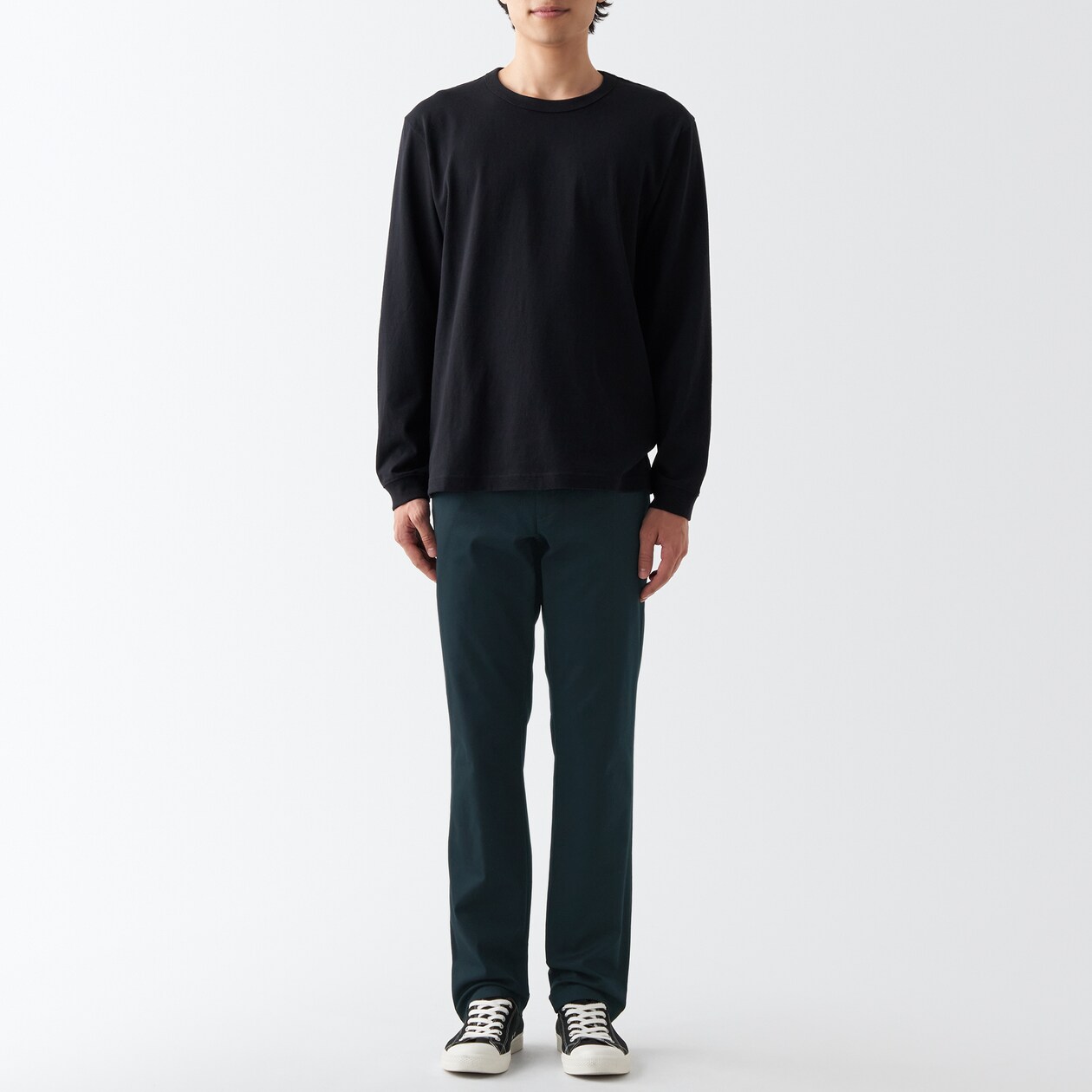 ストレッチチノスリムパンツ　股下８２ｃｍ