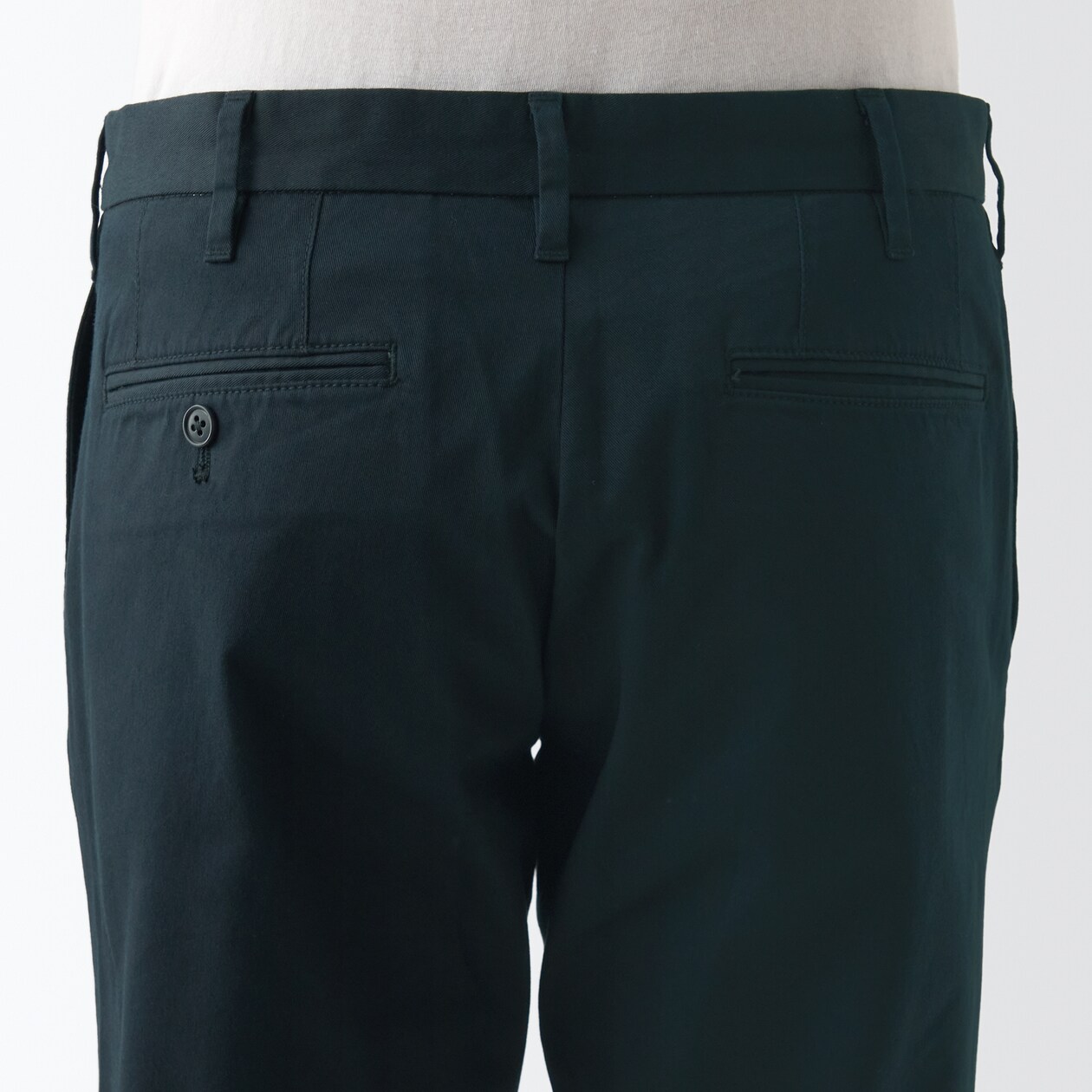 ストレッチチノスリムパンツ　股下８２ｃｍ