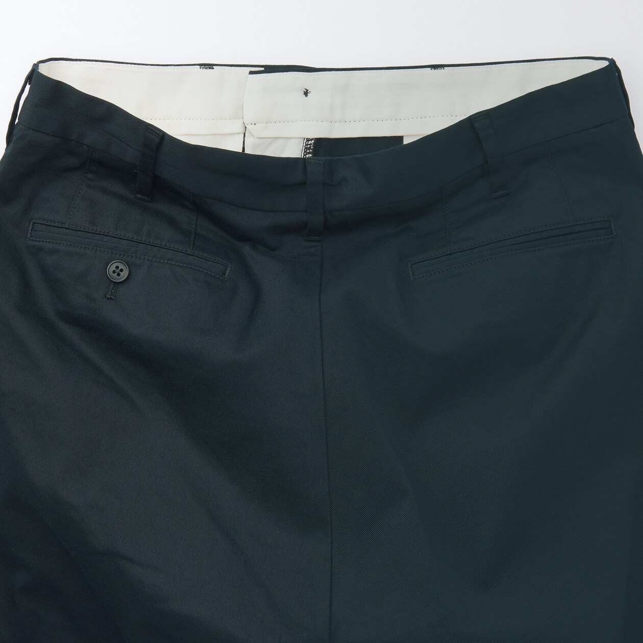 ストレッチチノスリムパンツ　股下８２ｃｍ