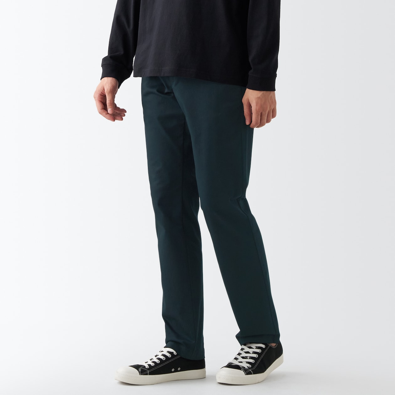 ストレッチチノスリムパンツ　股下８２ｃｍ