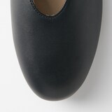 疲れにくい　レザー深履きシューズ