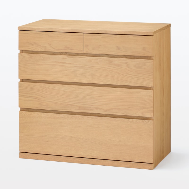 人気の無印良品(MUJI)のオーク材を使用したチェスト・4段ワイド 
