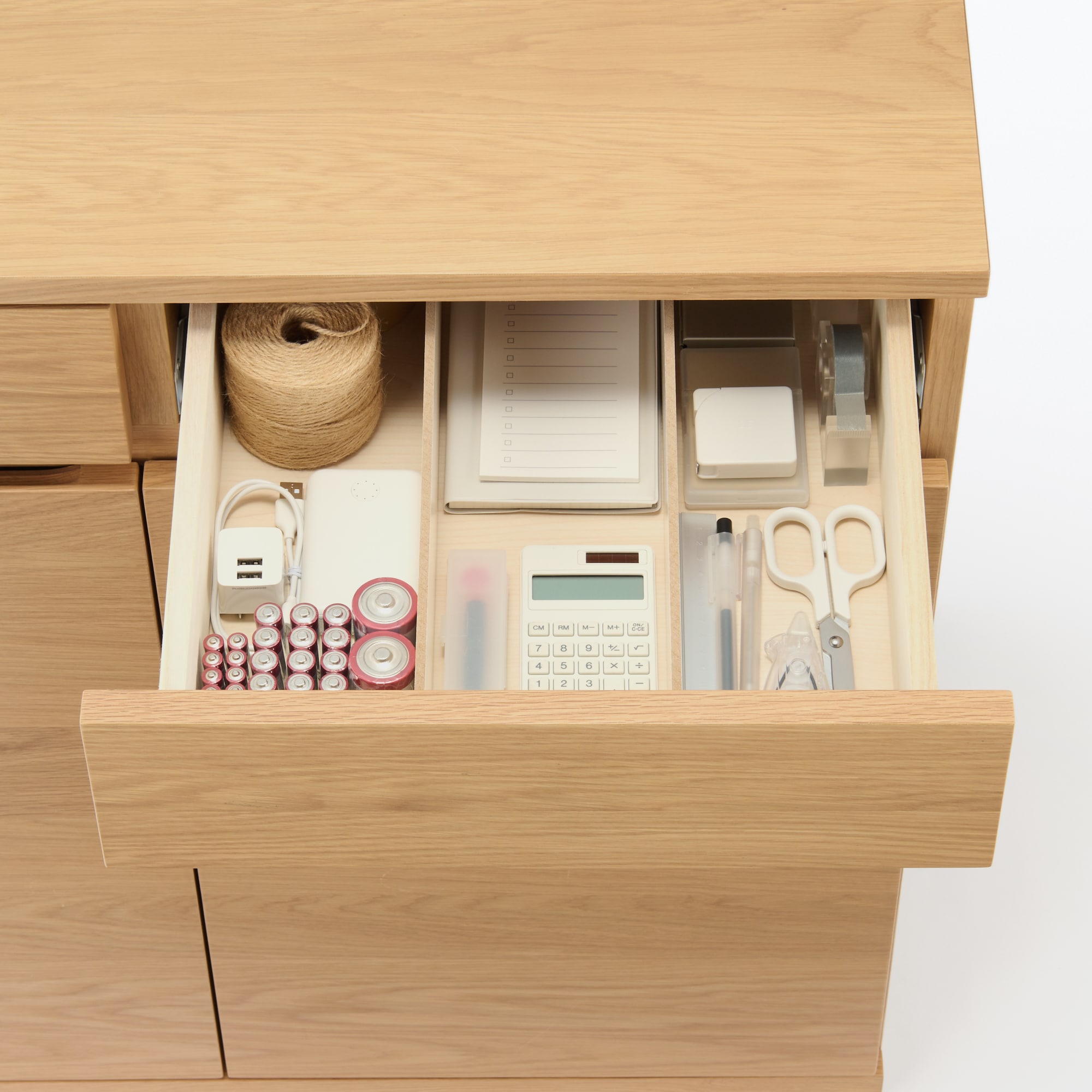 木製キャビネット　木扉　オーク材突板