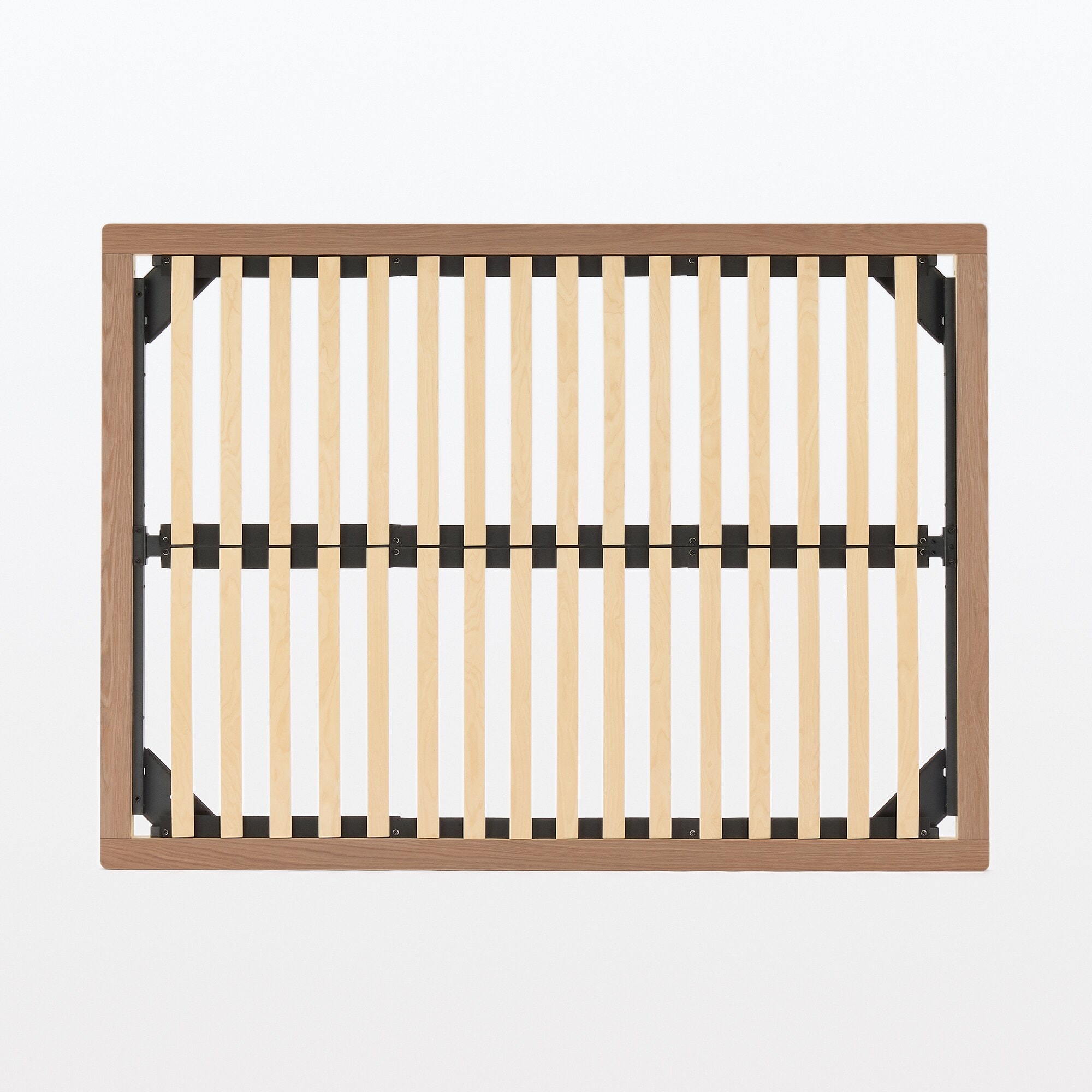 木製ベッドフレーム