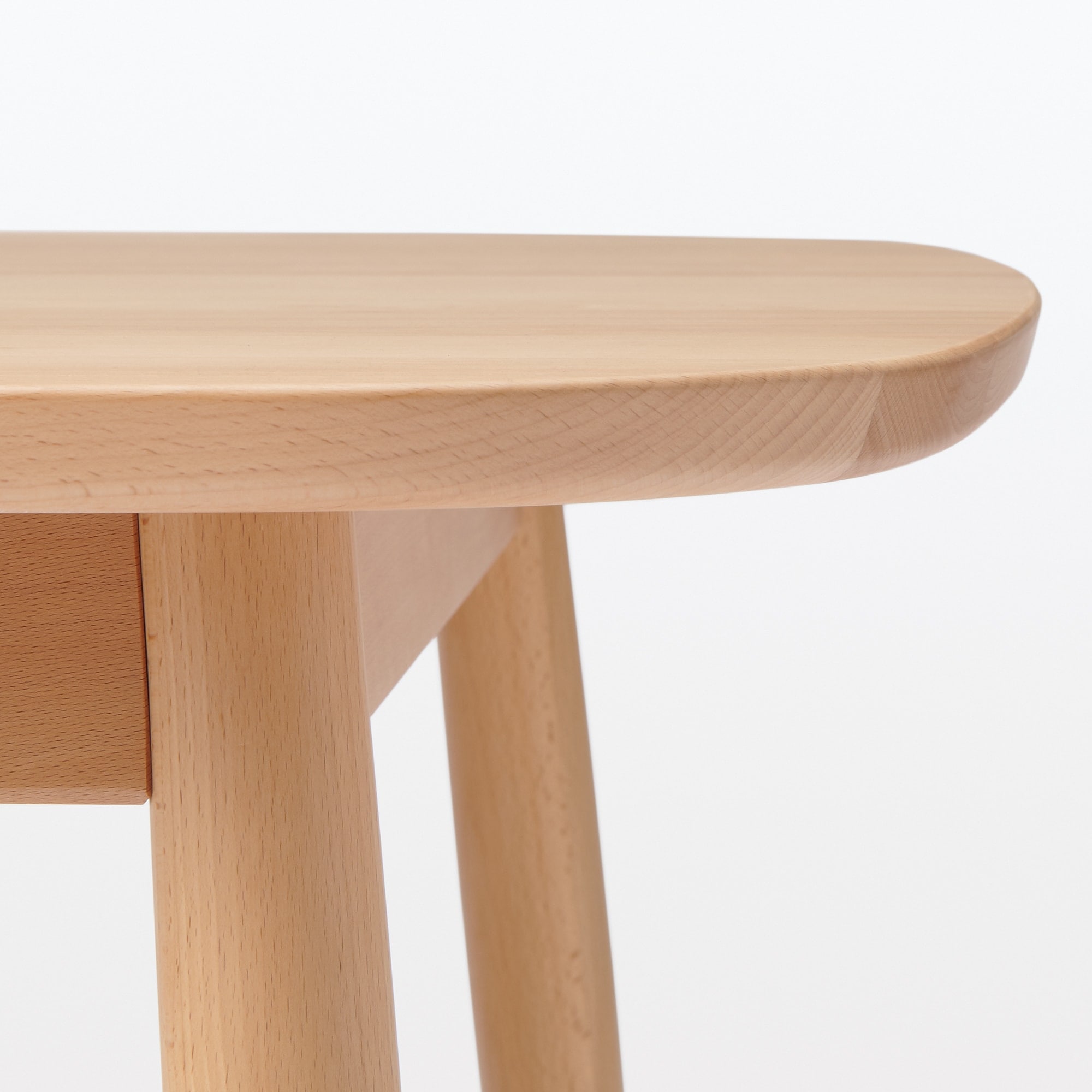 ブナ材テーブル　丸脚　幅１８０ｃｍ