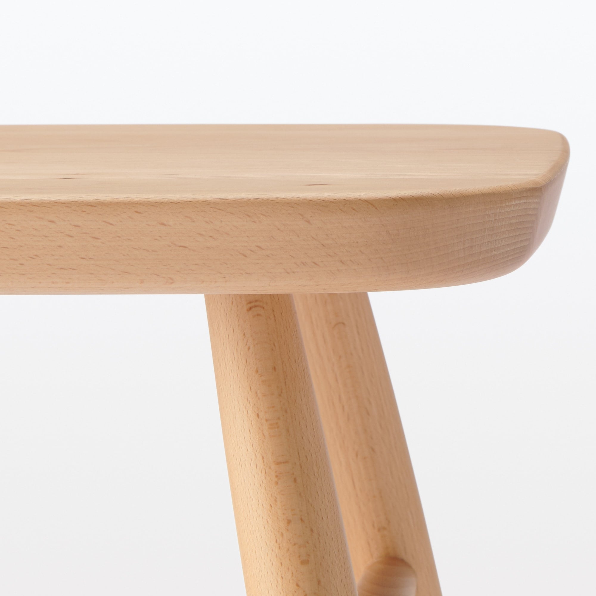 ブナ材スツール　丸脚