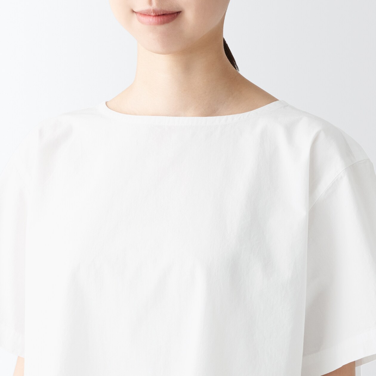 涼感半袖ブラウス