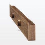 壁に付けられる家具長押マグネット付き