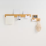 壁に付けられる家具長押マグネット付き