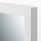 壁に付けられる家具ミラー