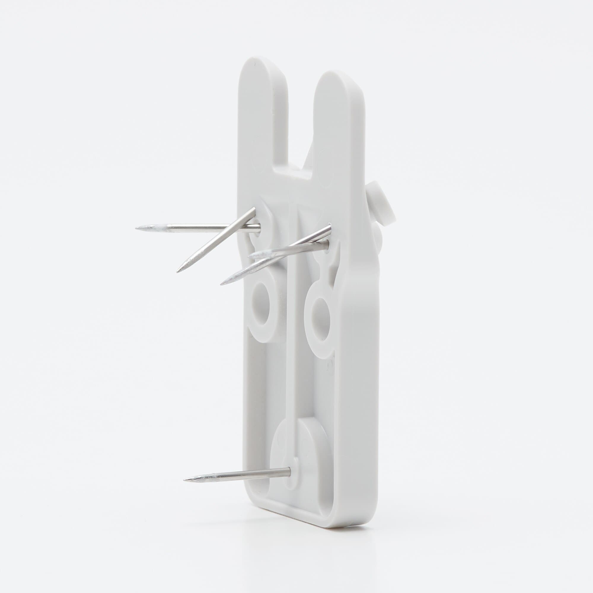 壁に付けられる家具トレー