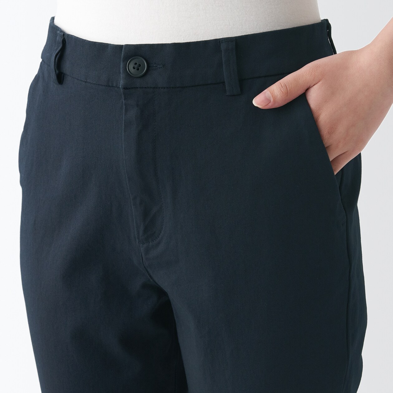 縦横ストレッチチノスリムテーパードパンツ　股下７５