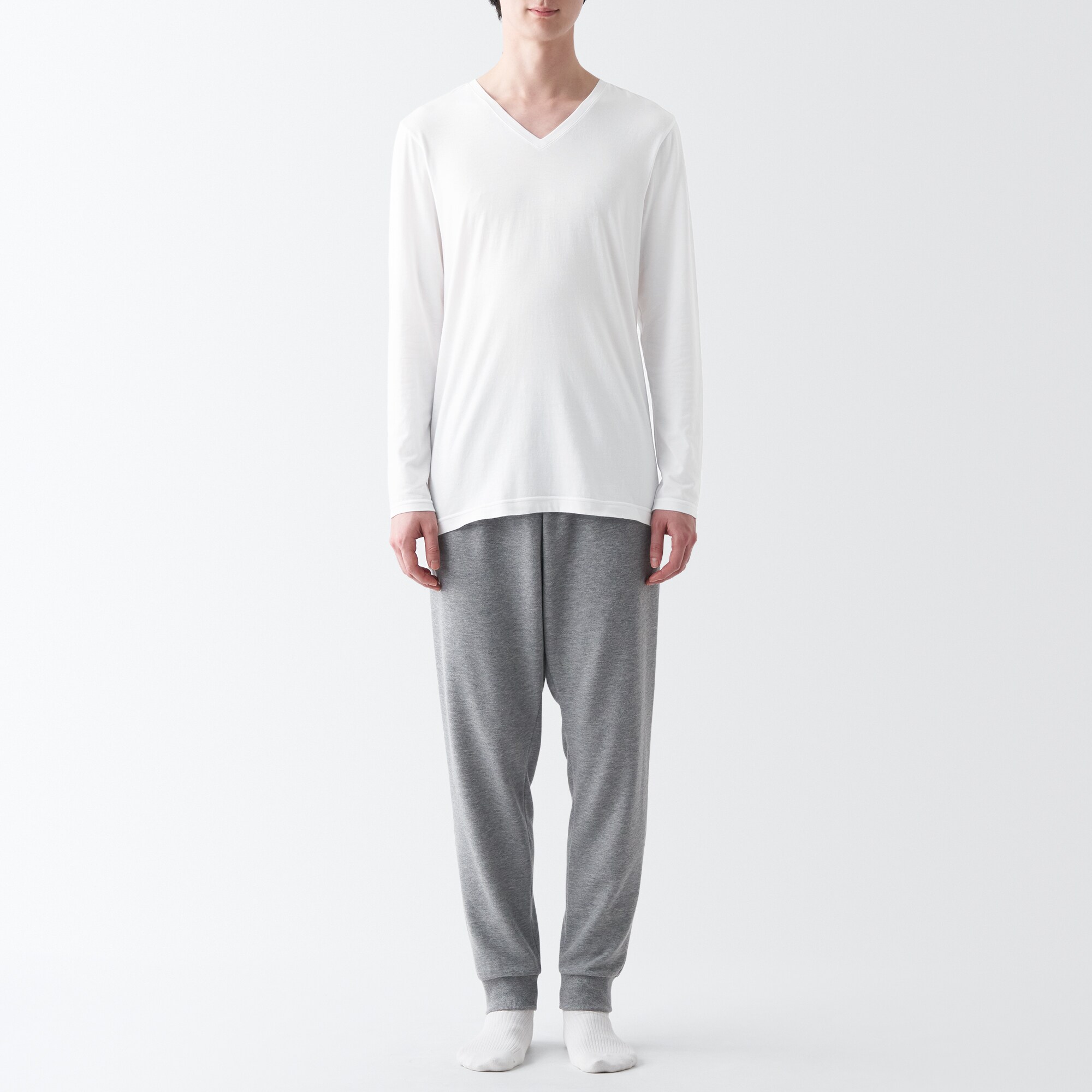 あったか綿　Ｖネック長袖Ｔシャツ（２０２３年仕様）